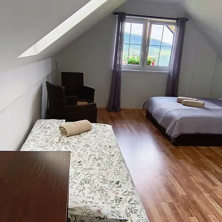 Pod Groniem Ferienhaus Kasina Wielka