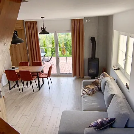 Casa de Férias Pod Groniem Kasina Wielka